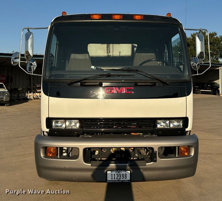 image for item EG6793 2007 GMC T7500  street sweeper truck