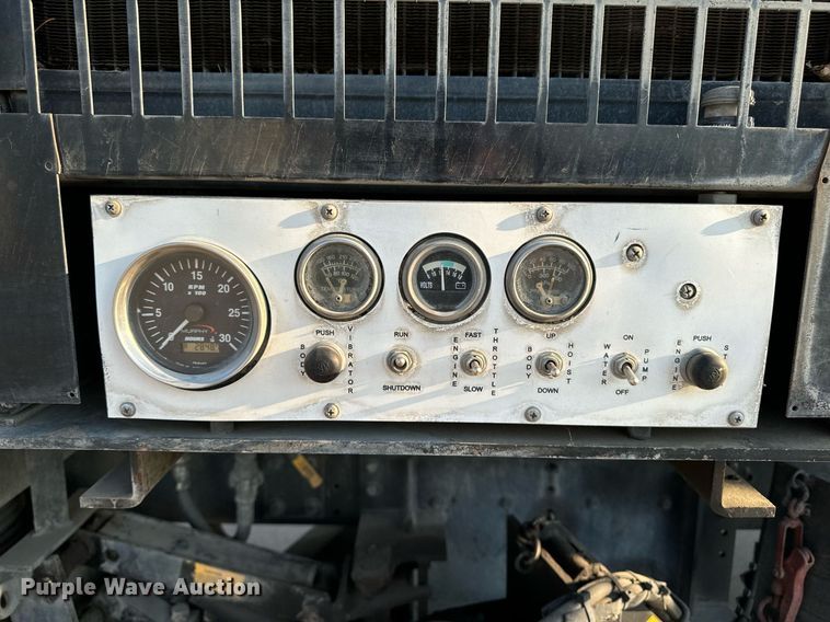 image for item EG6793 2007 GMC T7500  street sweeper truck