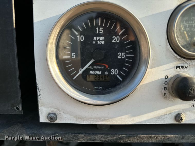 image for item EG6793 2007 GMC T7500  street sweeper truck