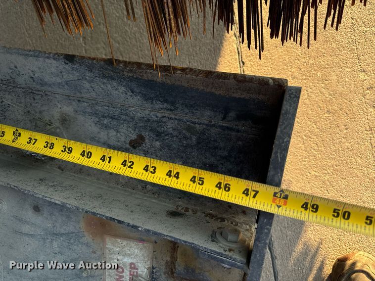 image for item EG6793 2007 GMC T7500  street sweeper truck