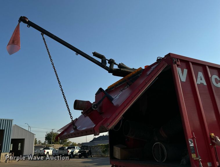 image for item EG6793 2007 GMC T7500  street sweeper truck