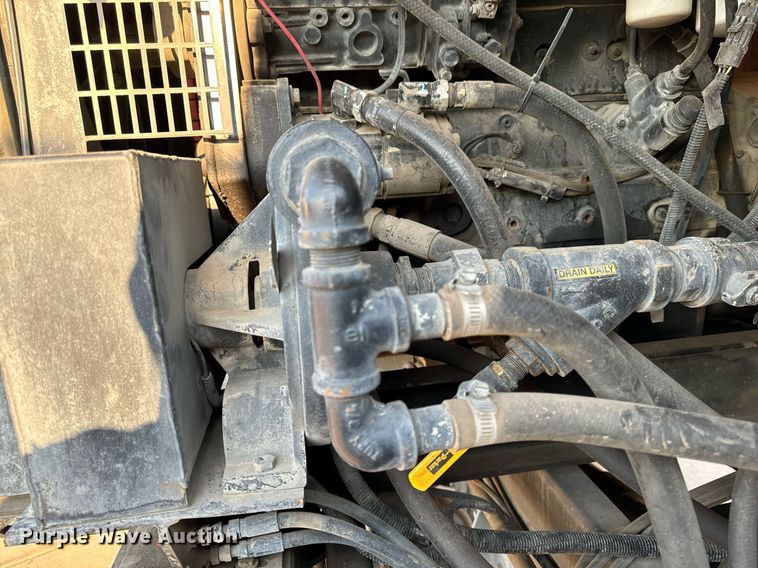 image for item EG6793 2007 GMC T7500  street sweeper truck