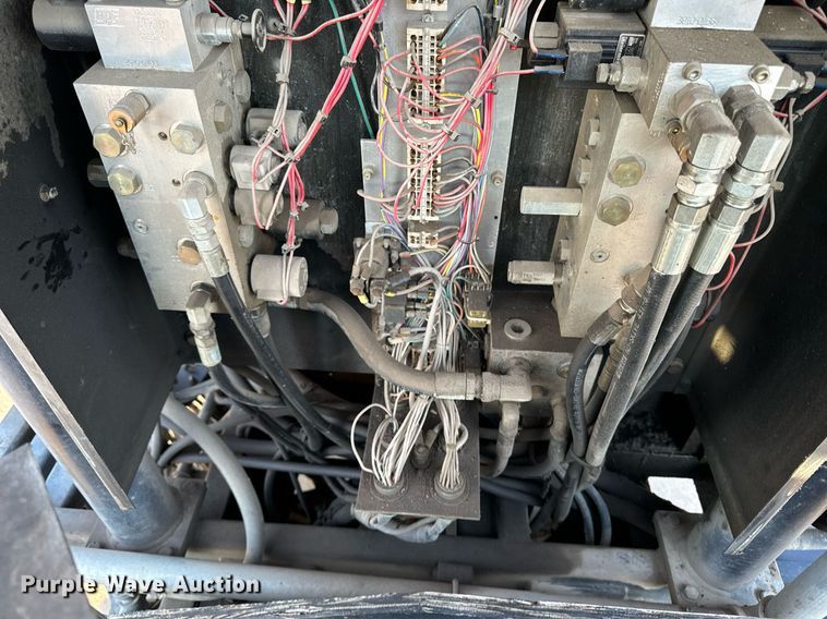 image for item EG6793 2007 GMC T7500  street sweeper truck