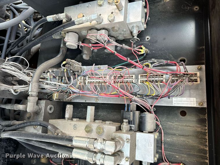 image for item EG6793 2007 GMC T7500  street sweeper truck