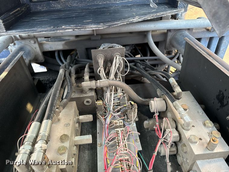 image for item EG6793 2007 GMC T7500  street sweeper truck