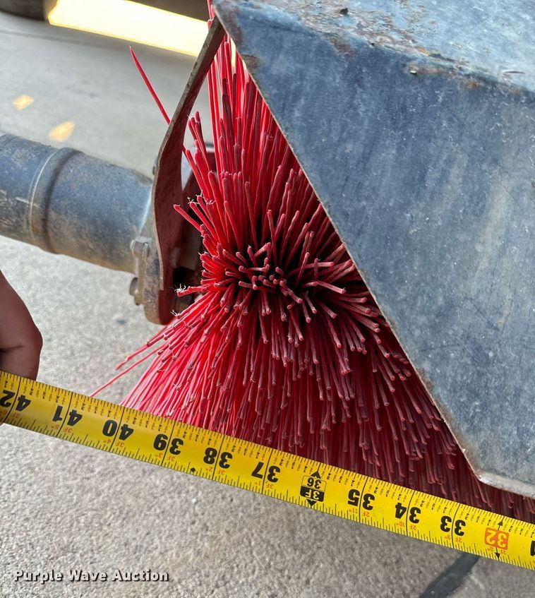 image for item EG6793 2007 GMC T7500  street sweeper truck