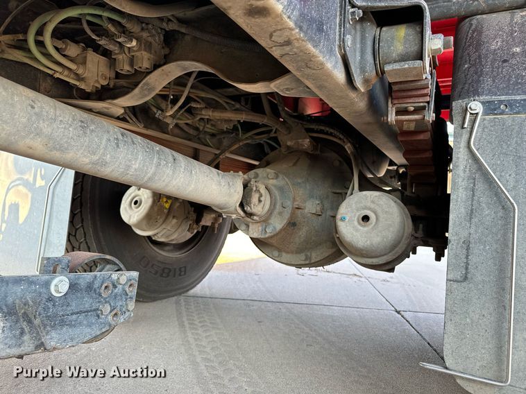 image for item EG6793 2007 GMC T7500  street sweeper truck