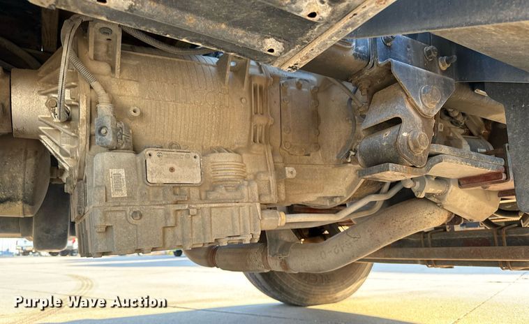 image for item EG6793 2007 GMC T7500  street sweeper truck