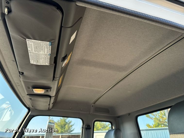 image for item EG6793 2007 GMC T7500  street sweeper truck