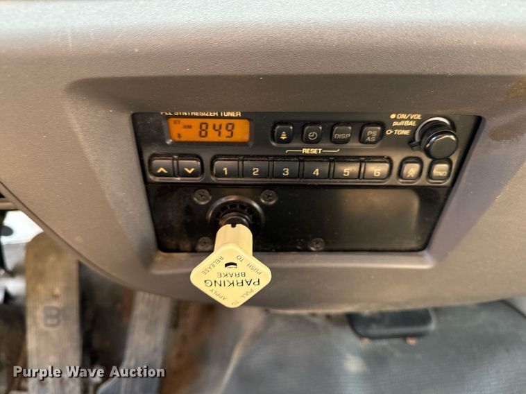 image for item EG6793 2007 GMC T7500  street sweeper truck