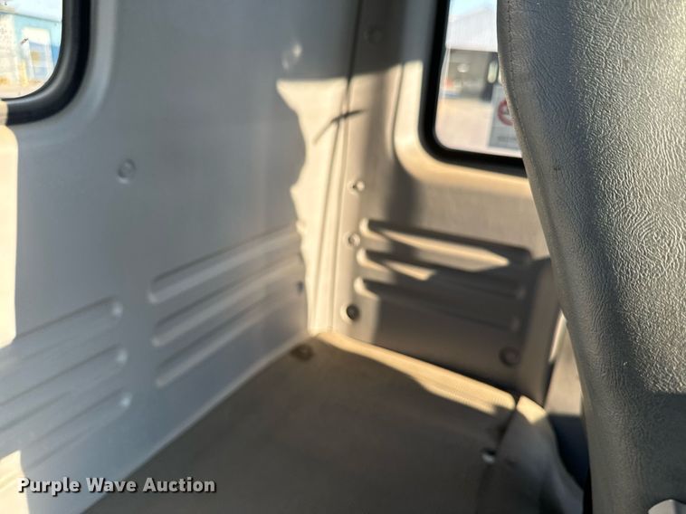 image for item EG6793 2007 GMC T7500  street sweeper truck