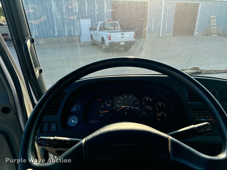 image for item EG6793 2007 GMC T7500  street sweeper truck