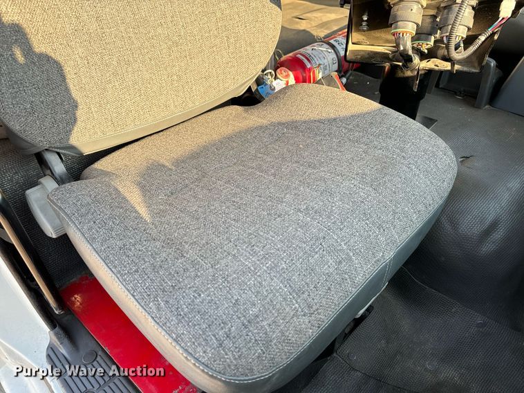 image for item EG6793 2007 GMC T7500  street sweeper truck