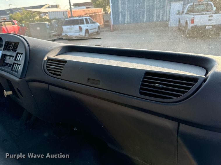 image for item EG6793 2007 GMC T7500  street sweeper truck