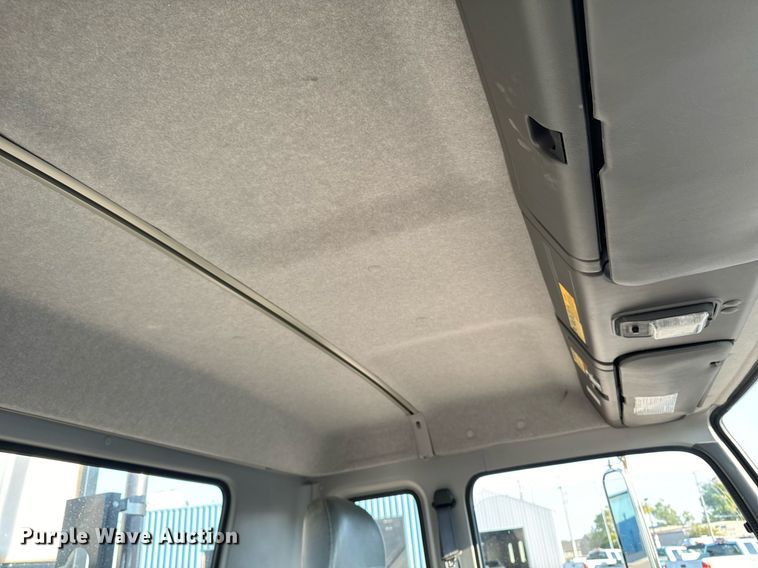 image for item EG6793 2007 GMC T7500  street sweeper truck