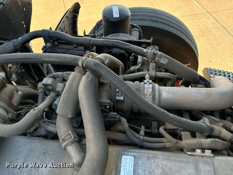 image for item EG6793 2007 GMC T7500  street sweeper truck