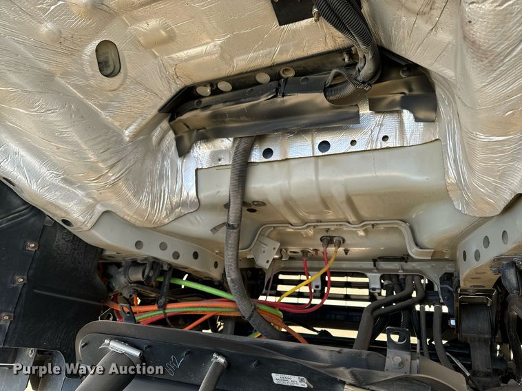 image for item EG6793 2007 GMC T7500  street sweeper truck