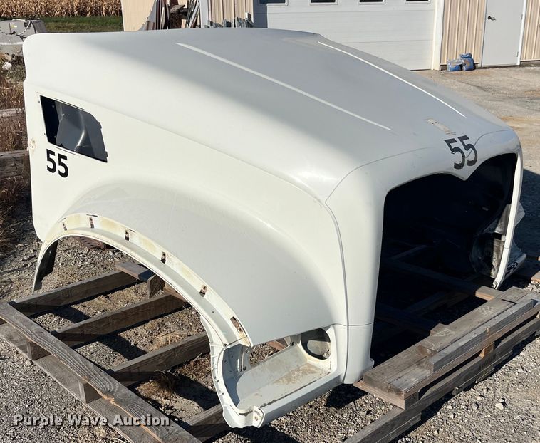 image for item EH2880 Truck hood