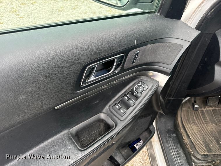 image for item EH6983 2017 Ford Explorer Police Interceptor SUV