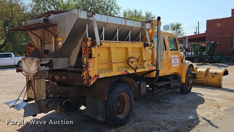 image for item EI8417 1996 International  4900 Crew Cab dump truck