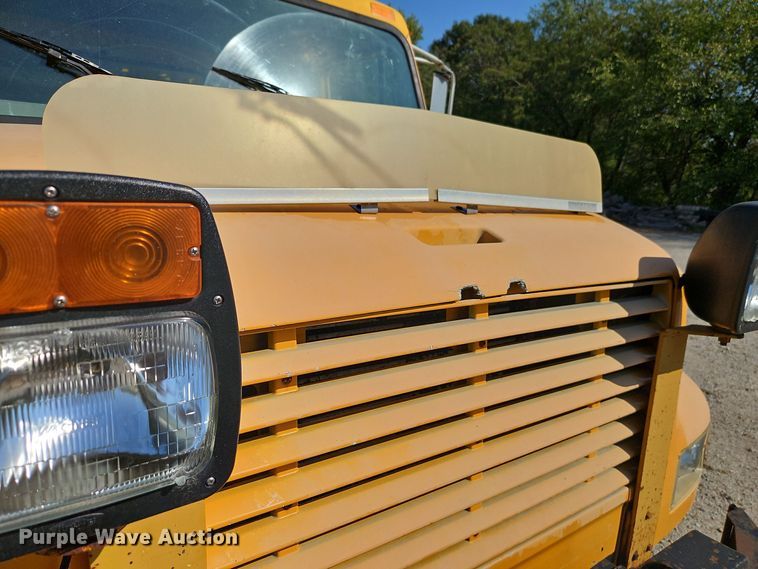 image for item EI8417 1996 International  4900 Crew Cab dump truck