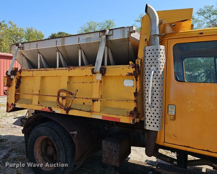 image for item EI8417 1996 International  4900 Crew Cab dump truck