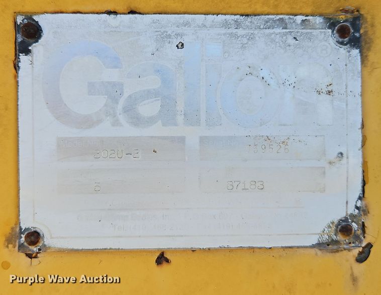 image for item EI8417 1996 International  4900 Crew Cab dump truck