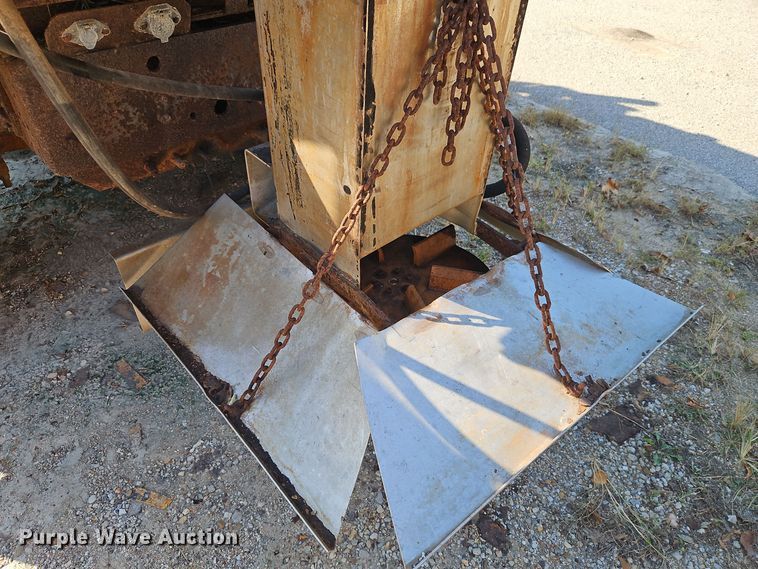 image for item EI8417 1996 International  4900 Crew Cab dump truck