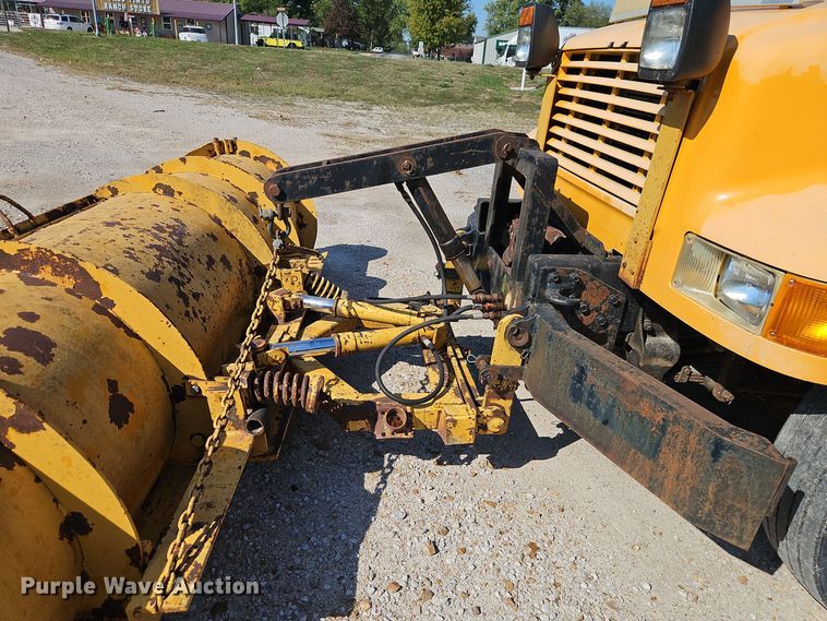 image for item EI8417 1996 International  4900 Crew Cab dump truck