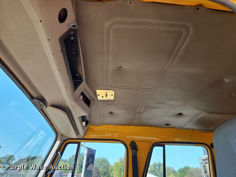 image for item EI8417 1996 International  4900 Crew Cab dump truck