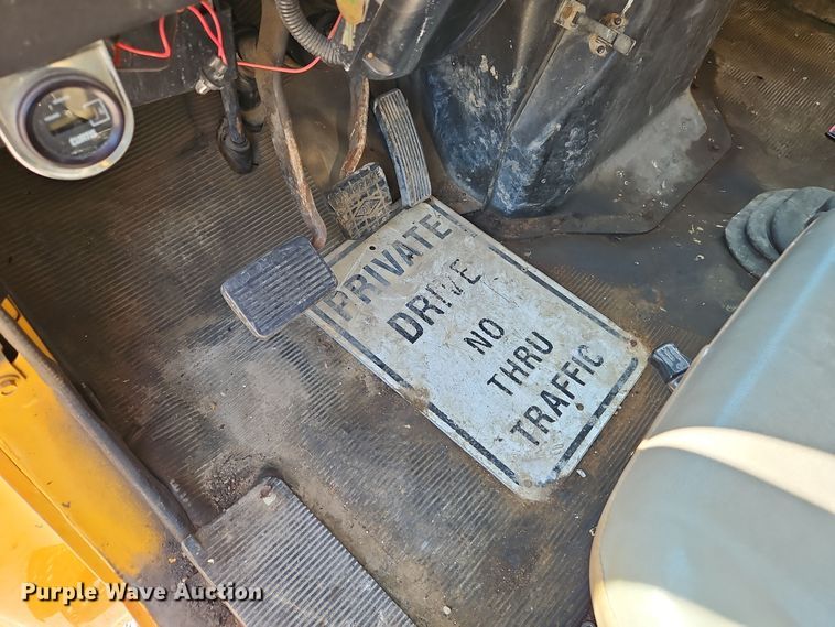 image for item EI8417 1996 International  4900 Crew Cab dump truck