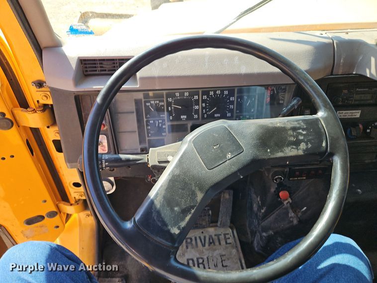 image for item EI8417 1996 International  4900 Crew Cab dump truck