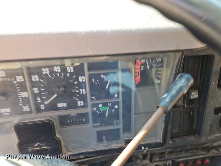 image for item EI8417 1996 International  4900 Crew Cab dump truck