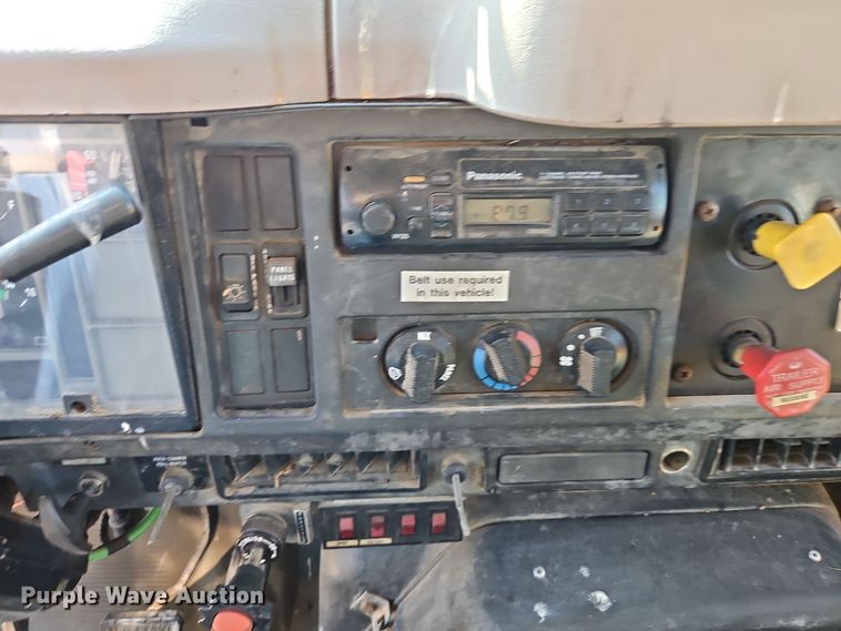 image for item EI8417 1996 International  4900 Crew Cab dump truck