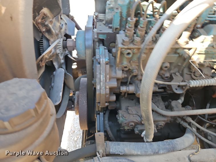 image for item EI8417 1996 International  4900 Crew Cab dump truck