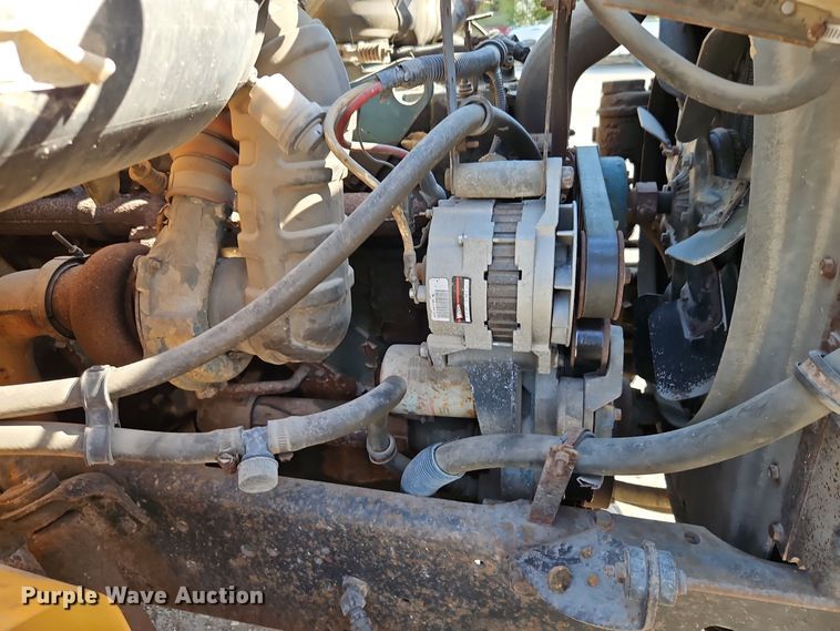 image for item EI8417 1996 International  4900 Crew Cab dump truck