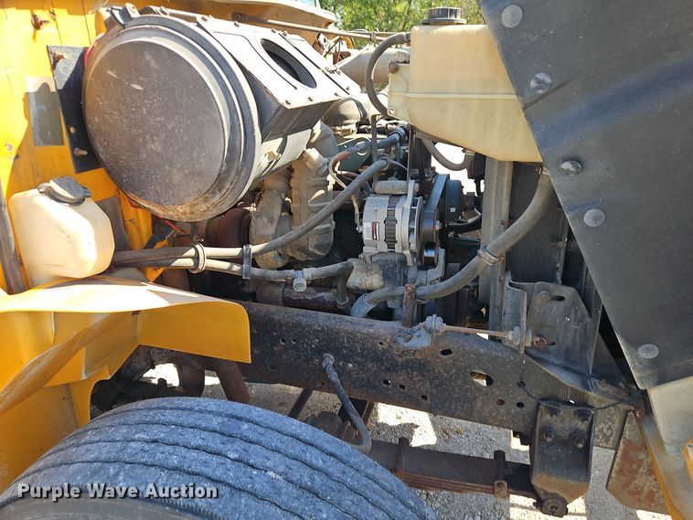 image for item EI8417 1996 International  4900 Crew Cab dump truck