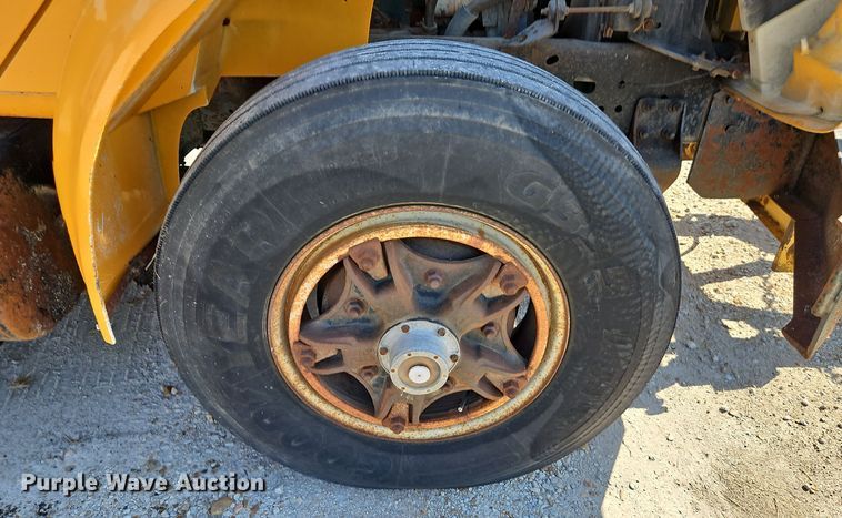 image for item EI8417 1996 International  4900 Crew Cab dump truck