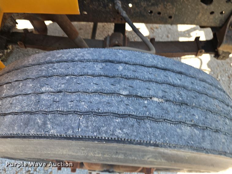 image for item EI8417 1996 International  4900 Crew Cab dump truck