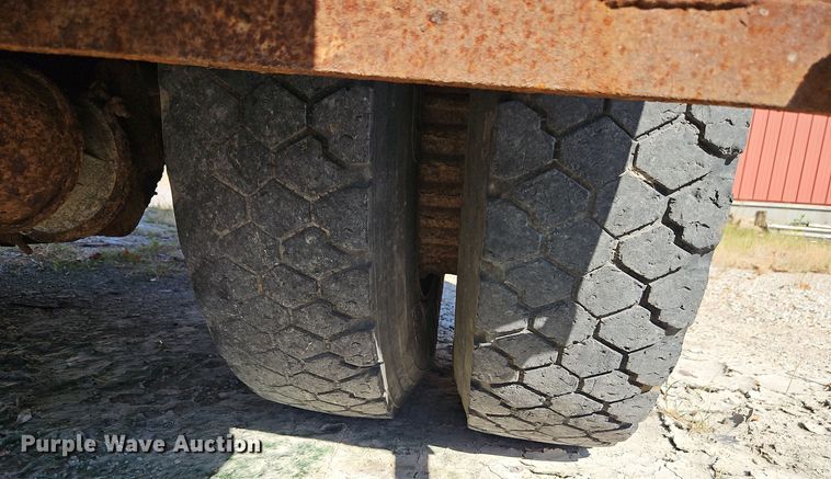 image for item EI8417 1996 International  4900 Crew Cab dump truck