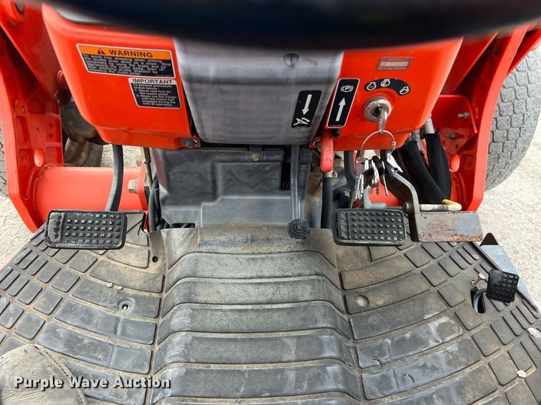 image for item EJ3009 Kubota M5040D MFWD tractor