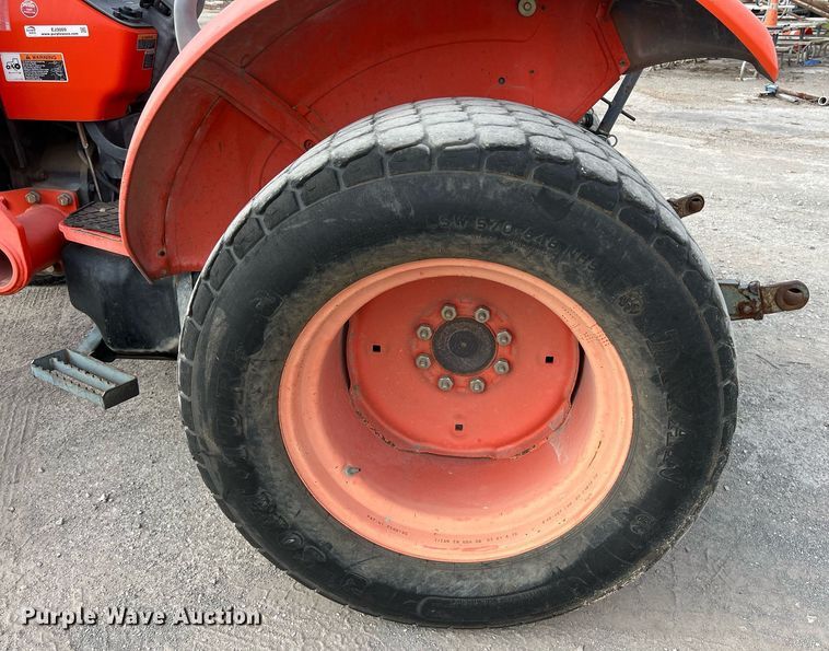 image for item EJ3009 Kubota M5040D MFWD tractor