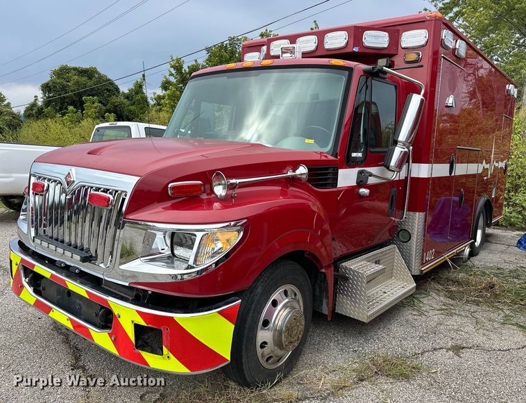 image for item EJ4840 2014 International  TerraStar SFA 4X2 ambulance
