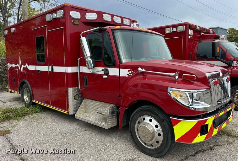 image for item EJ4840 2014 International  TerraStar SFA 4X2 ambulance