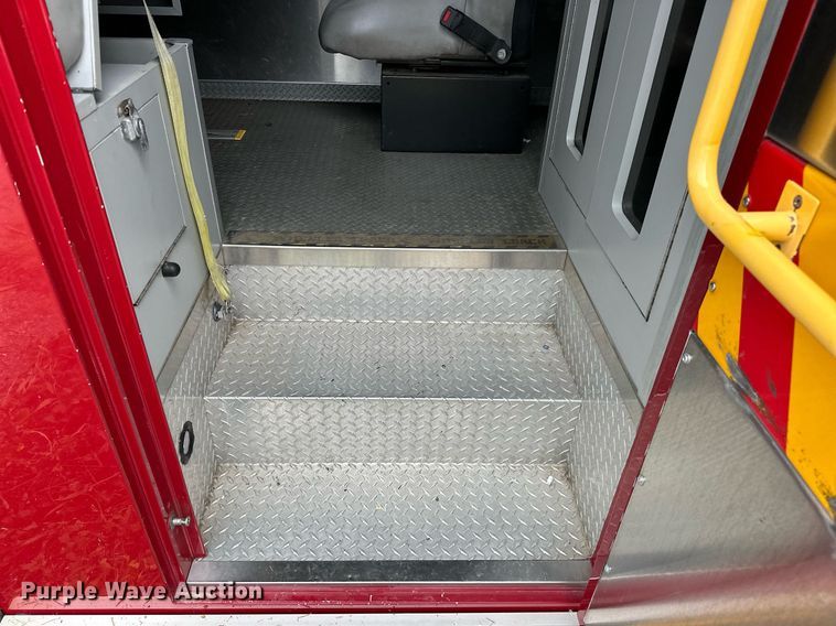 image for item EJ4840 2014 International  TerraStar SFA 4X2 ambulance