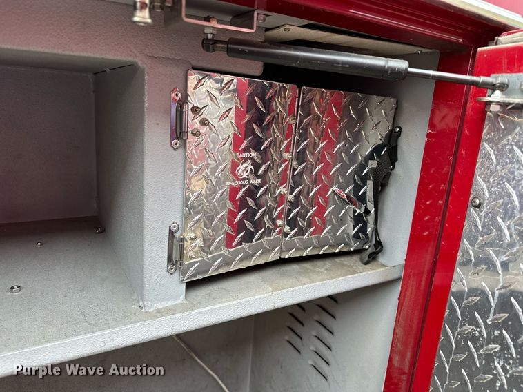 image for item EJ4840 2014 International  TerraStar SFA 4X2 ambulance