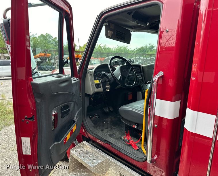 image for item EJ4840 2014 International  TerraStar SFA 4X2 ambulance