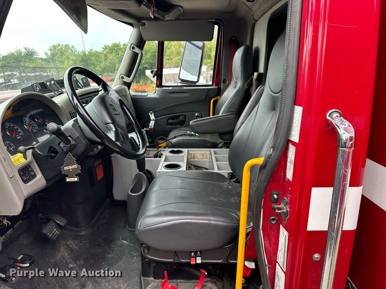 image for item EJ4840 2014 International  TerraStar SFA 4X2 ambulance