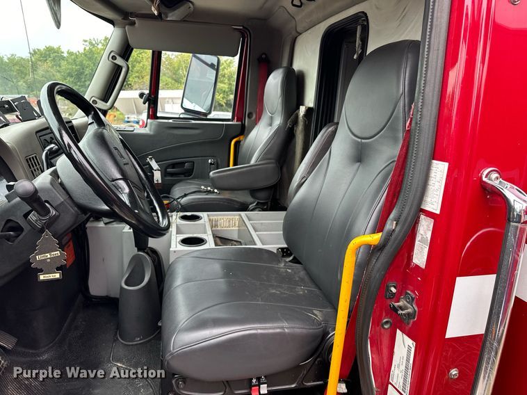 image for item EJ4840 2014 International  TerraStar SFA 4X2 ambulance