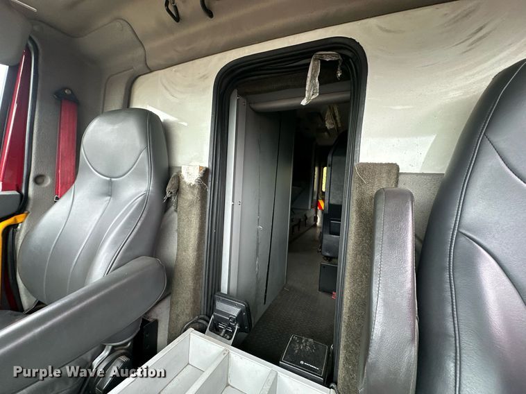 image for item EJ4840 2014 International  TerraStar SFA 4X2 ambulance